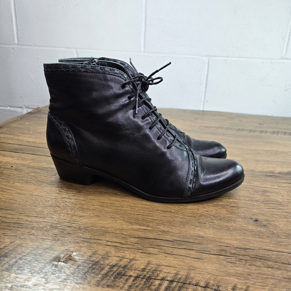 Spring Step Black Teal Leather Ankle Boots - Picture 12 of 12